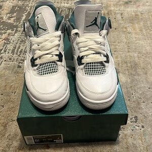 Jordan 4 Retro (Green/ White)